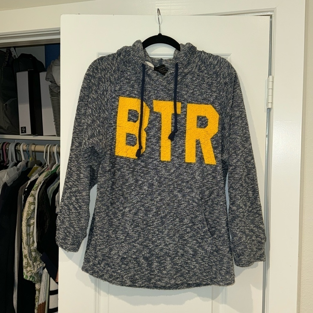 Woolly threads- sweatshirt with a hood/hoodie- size small